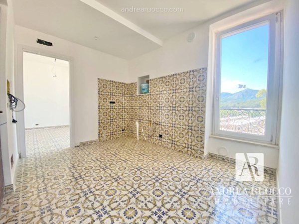 appartamento in vendita a Salerno in zona Irno