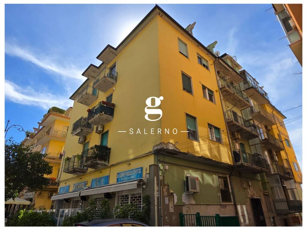 appartamento in vendita a Salerno in zona Mercatello