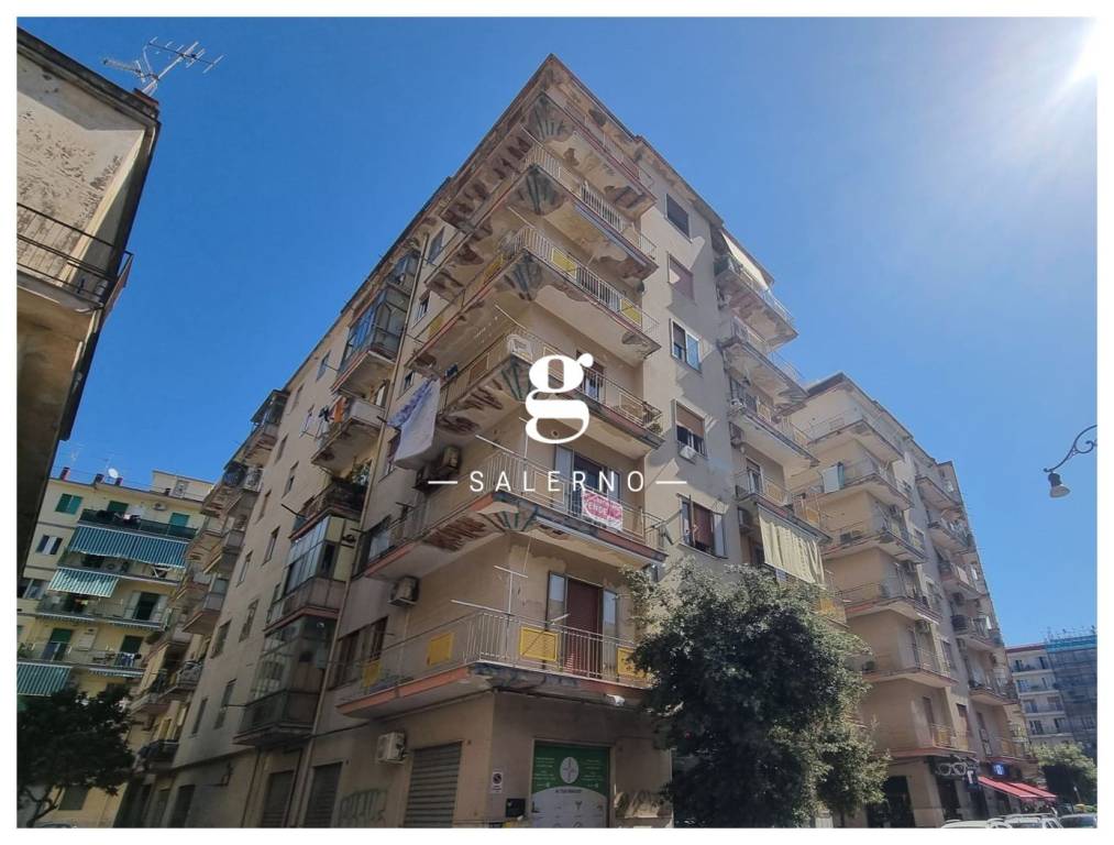 appartamento in vendita a Salerno in zona Mercatello