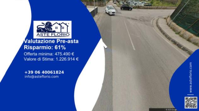 locale commerciale in vendita a Salerno