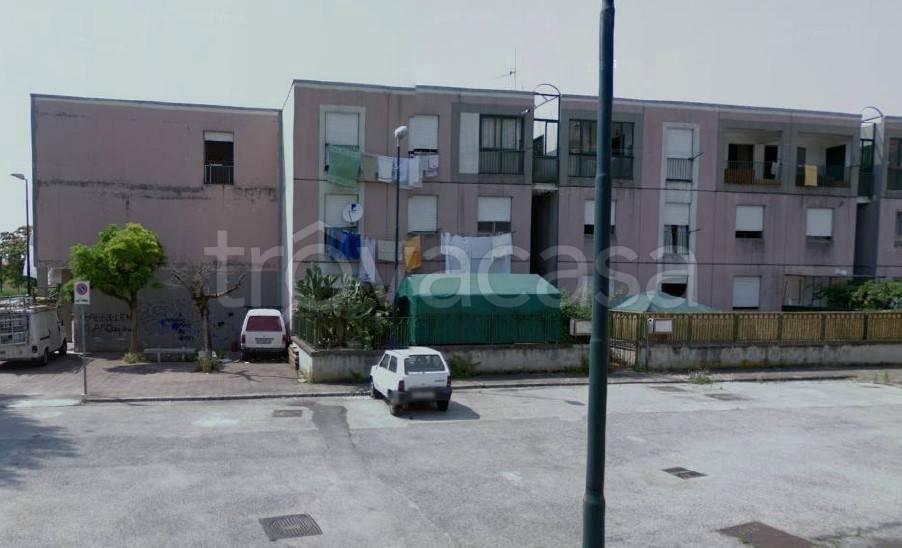 appartamento in vendita a Salerno in zona Mercatello
