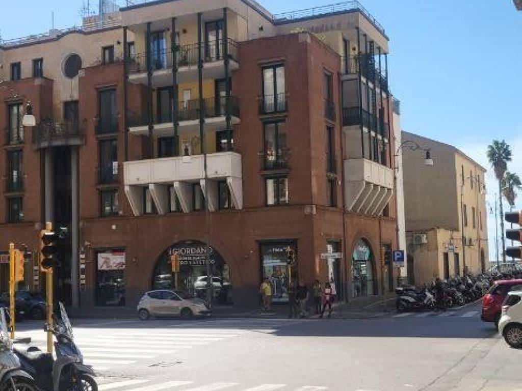 appartamento in vendita a Salerno in zona Centro Città