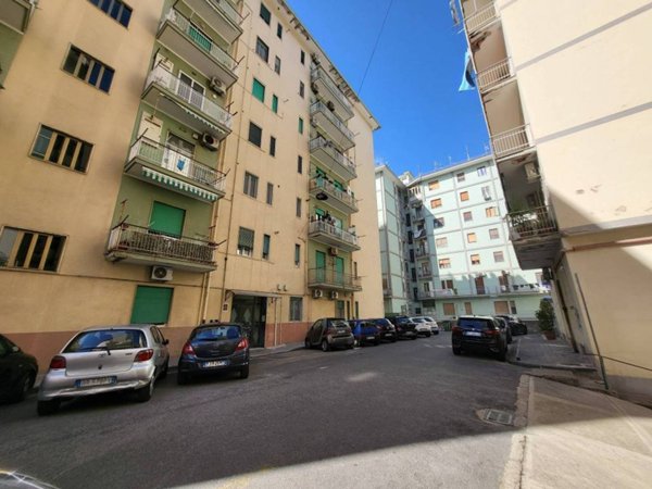 appartamento in vendita a Salerno in zona Pastena