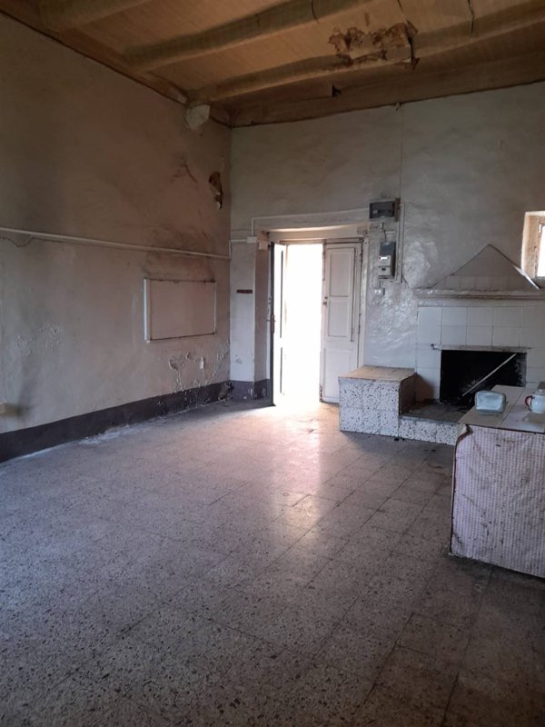 appartamento in vendita a Salerno in zona Fontana di Genca / Pastorano