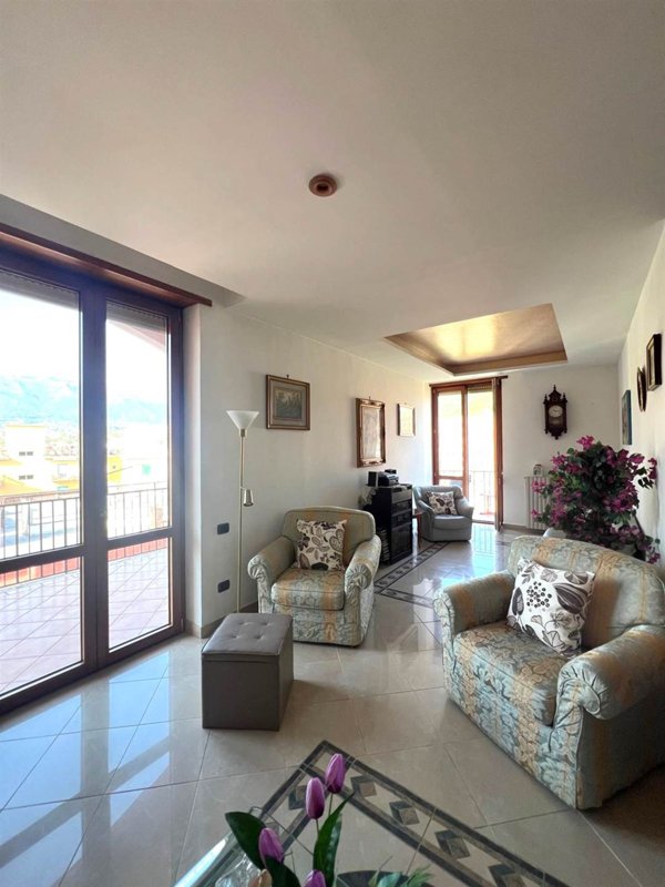 appartamento in vendita a Salerno in zona Centro Città