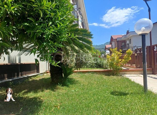 appartamento in vendita a Salerno in zona Pastena