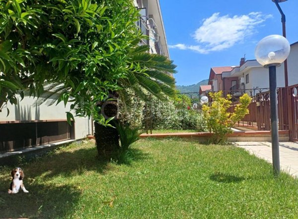 appartamento in vendita a Salerno in zona Pastena