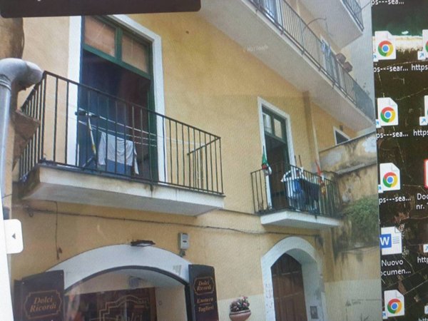 appartamento in vendita a Salerno in zona Porto
