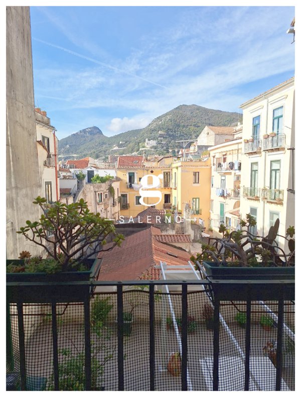 appartamento in vendita a Salerno in zona Centro Città