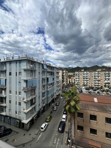 appartamento in vendita a Salerno in zona Pastena