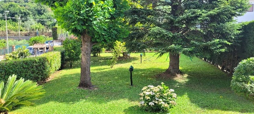 casa semindipendente in vendita a Salerno in zona Cappelle
