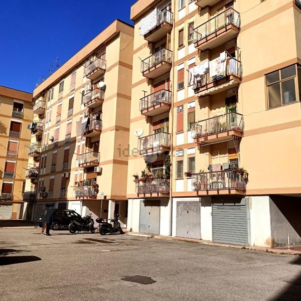 appartamento in vendita a Salerno in zona Mercatello