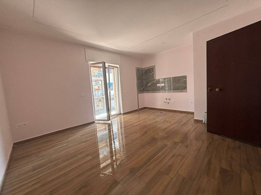 appartamento in vendita a Salerno in zona Pastena