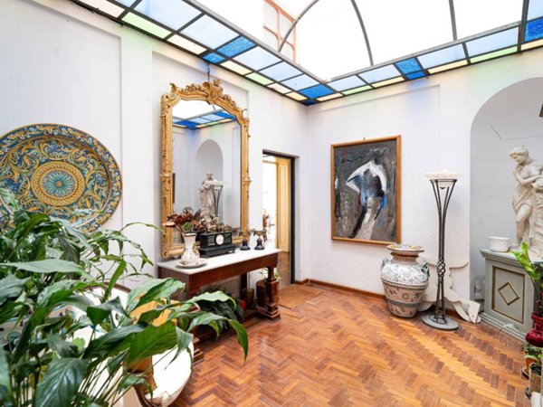 appartamento in vendita a Salerno in zona Centro Città