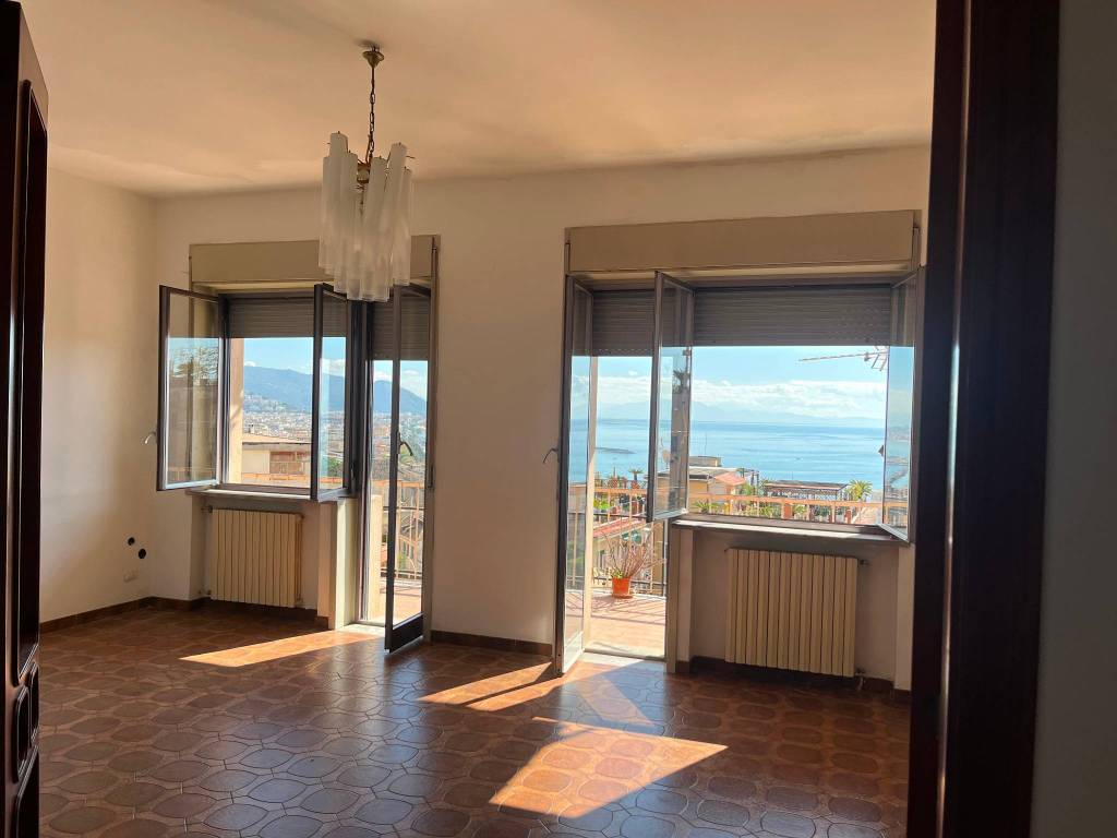 appartamento in vendita a Salerno in zona Centro Città