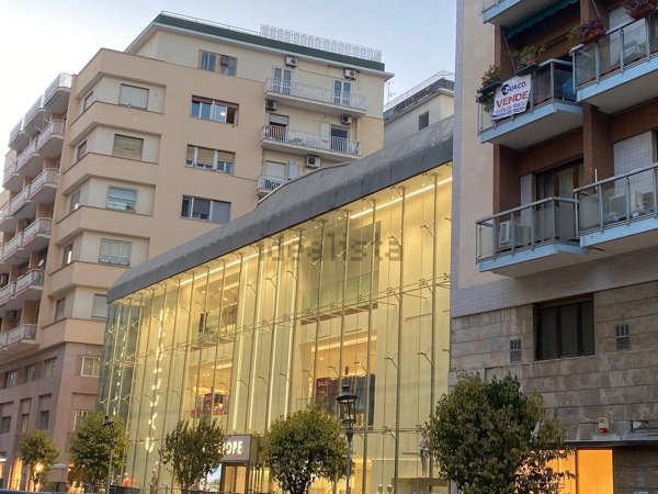 appartamento in vendita a Salerno in zona Centro Città