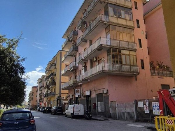 appartamento in vendita a Salerno in zona Pastena