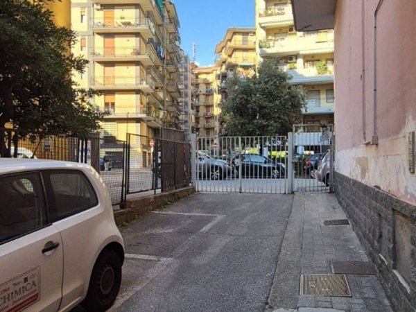 appartamento in vendita a Salerno in zona Pastena