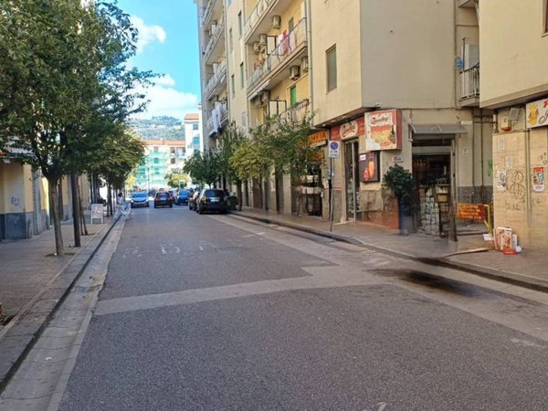 appartamento in vendita a Salerno in zona Pastena