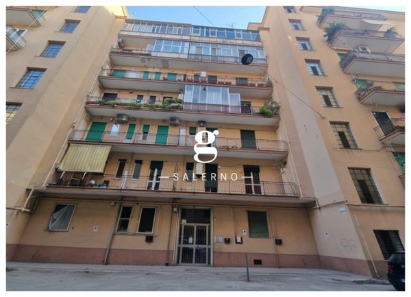 appartamento in vendita a Salerno in zona Irno