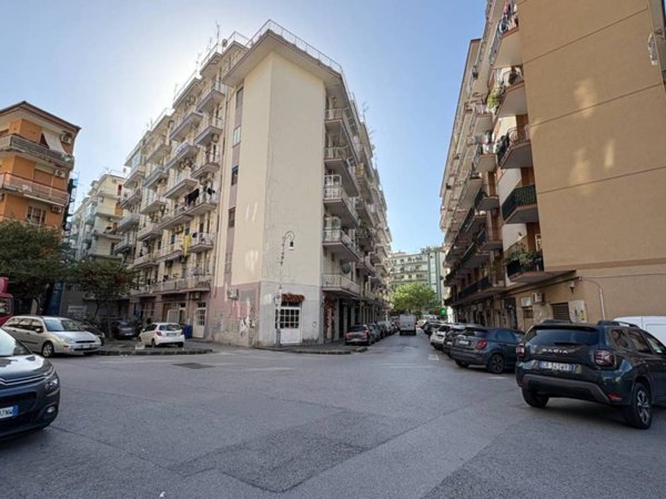 appartamento in vendita a Salerno in zona Pastena
