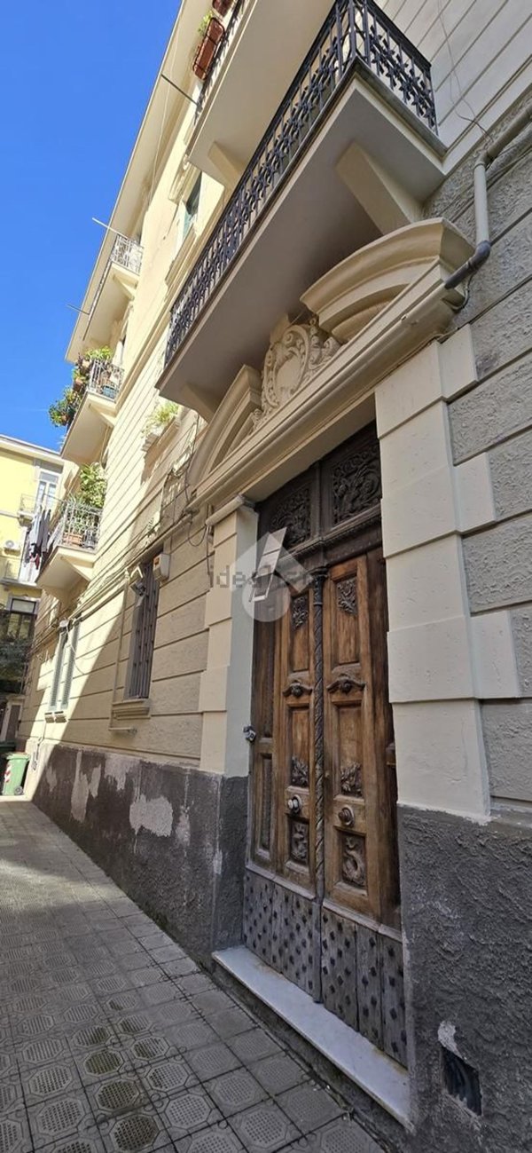 appartamento in vendita a Salerno in zona Centro Città