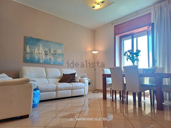 appartamento in vendita a Salerno in zona Centro Città