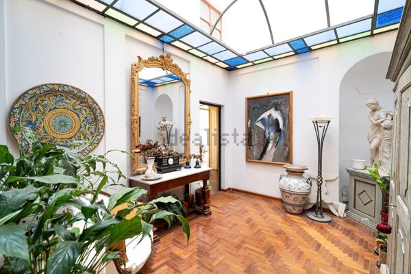 appartamento in vendita a Salerno in zona Centro Città