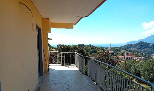 appartamento in vendita a Salerno in zona Giovi Altimare