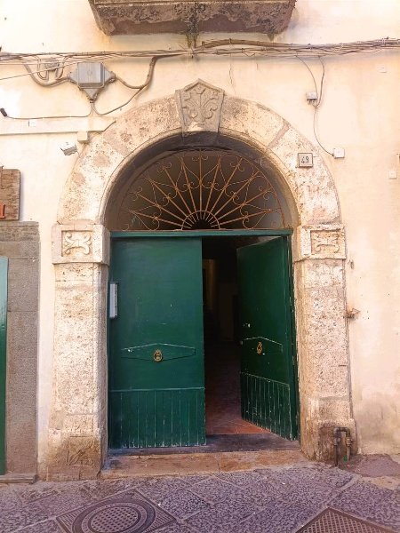 appartamento in vendita a Salerno in zona Centro Città