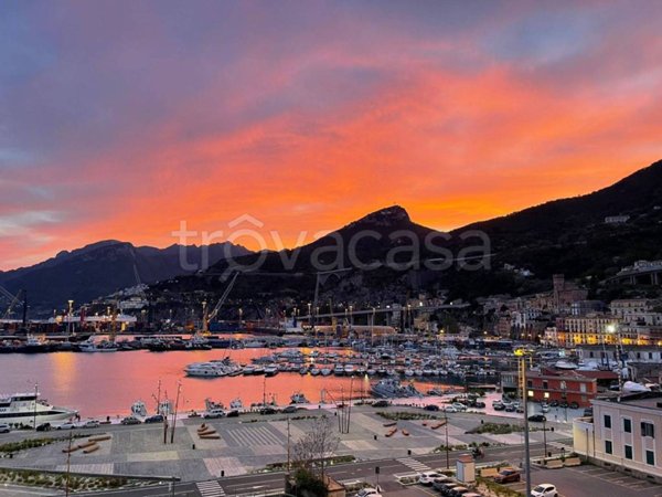 appartamento in vendita a Salerno in zona Centro Città