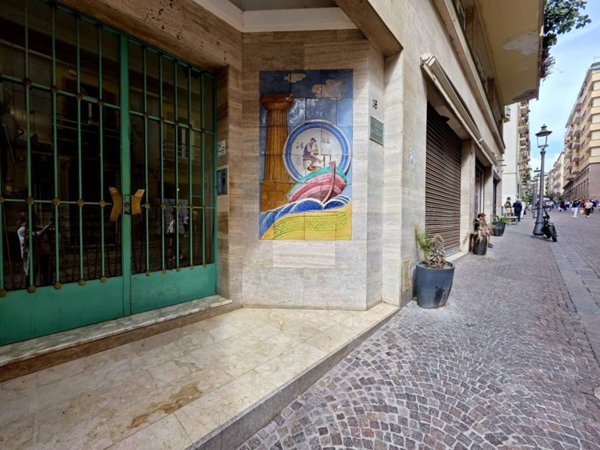appartamento in vendita a Salerno in zona Centro Città