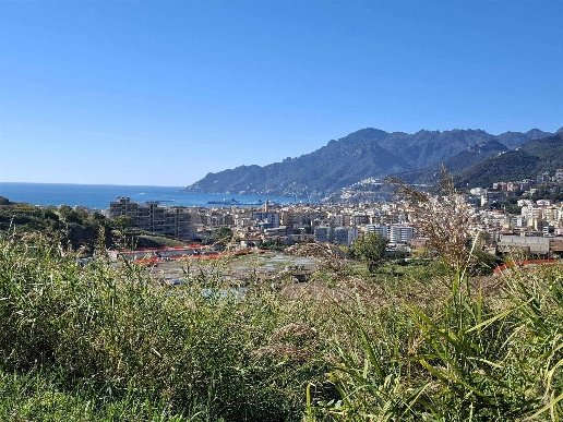 casa indipendente in vendita a Salerno in zona Brignano / Piezzo