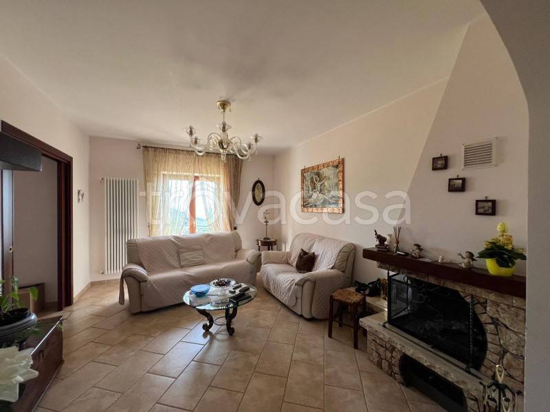 appartamento in vendita a Salerno in zona Giovi Altimare