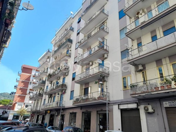 appartamento in vendita a Salerno in zona Pastena