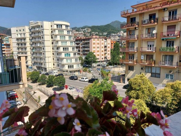 appartamento in vendita a Salerno in zona Irno