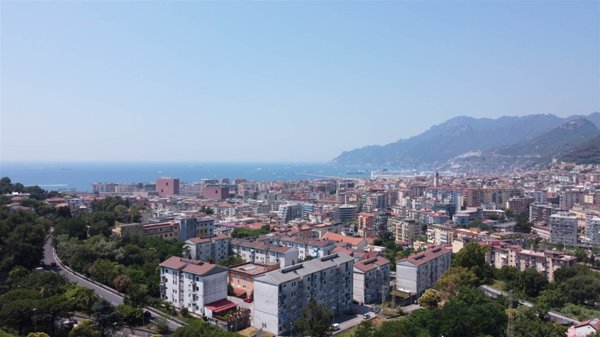 appartamento in vendita a Salerno in zona Irno