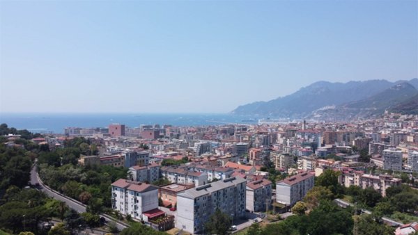 appartamento in vendita a Salerno in zona Irno