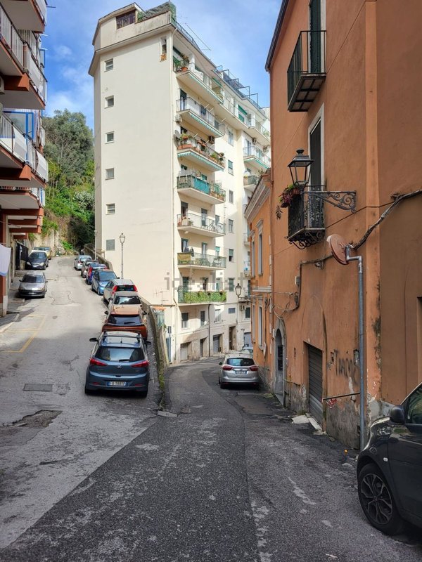appartamento in vendita a Salerno in zona Centro Città
