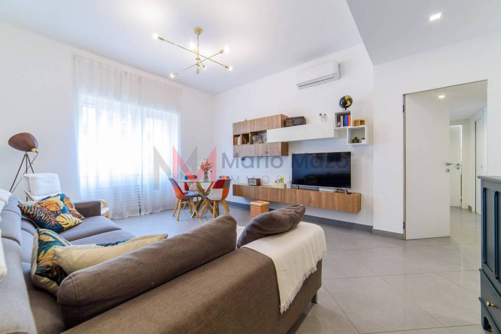 appartamento in vendita a Salerno in zona Brignano / Piezzo