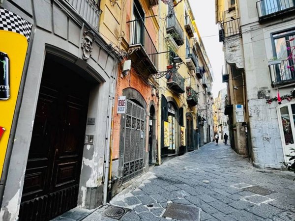 appartamento in vendita a Salerno in zona Centro Città
