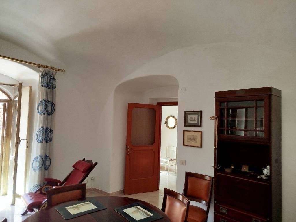 appartamento in vendita a Salerno in zona Centro Città