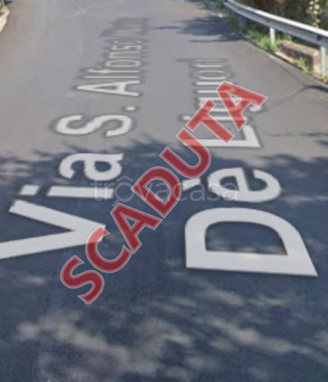 locale commerciale in vendita a Salerno