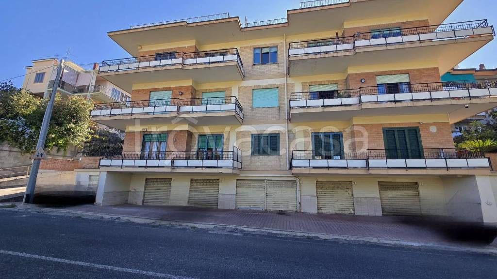 appartamento in vendita a Salerno in zona Brignano / Piezzo