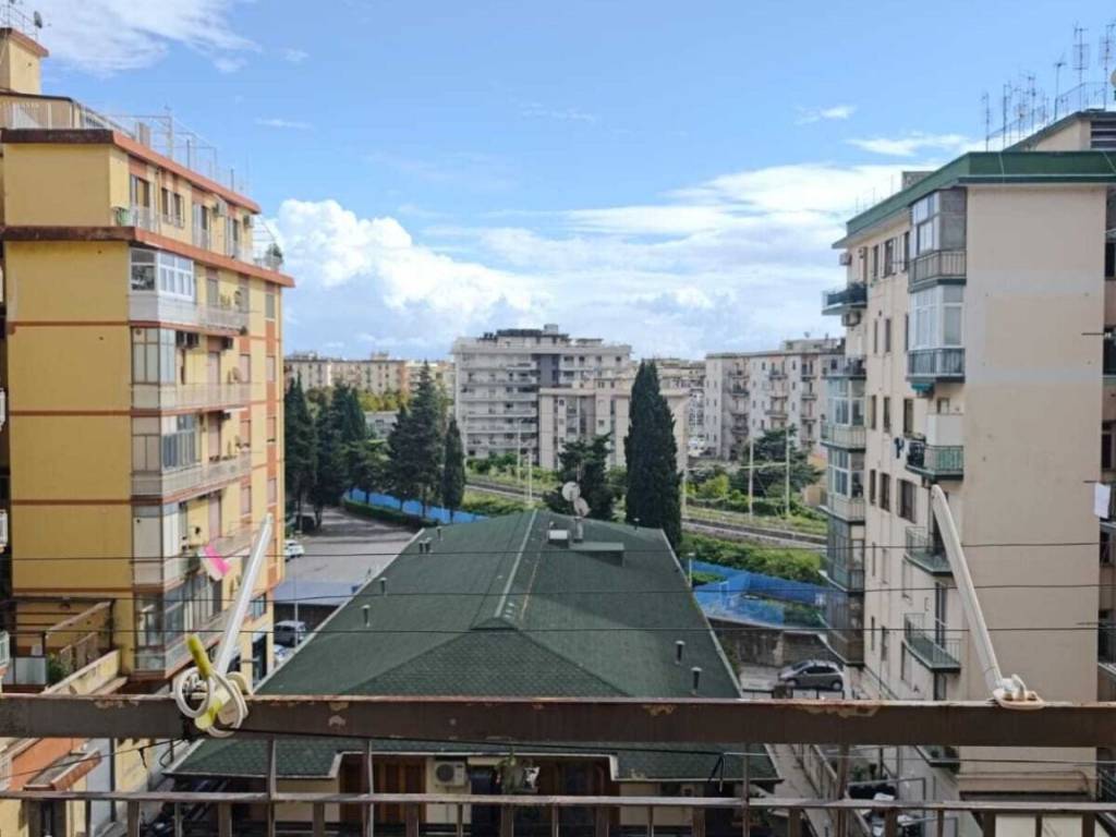 appartamento in vendita a Salerno in zona Torrione