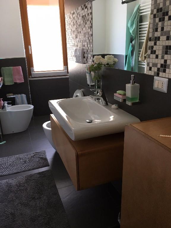 appartamento in vendita a Salerno in zona Centro Città