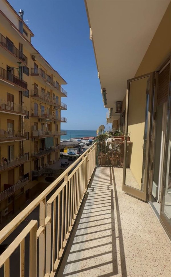 appartamento in vendita a Salerno in zona Mercatello