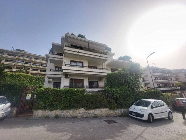 appartamento in vendita a Salerno in zona Brignano / Piezzo