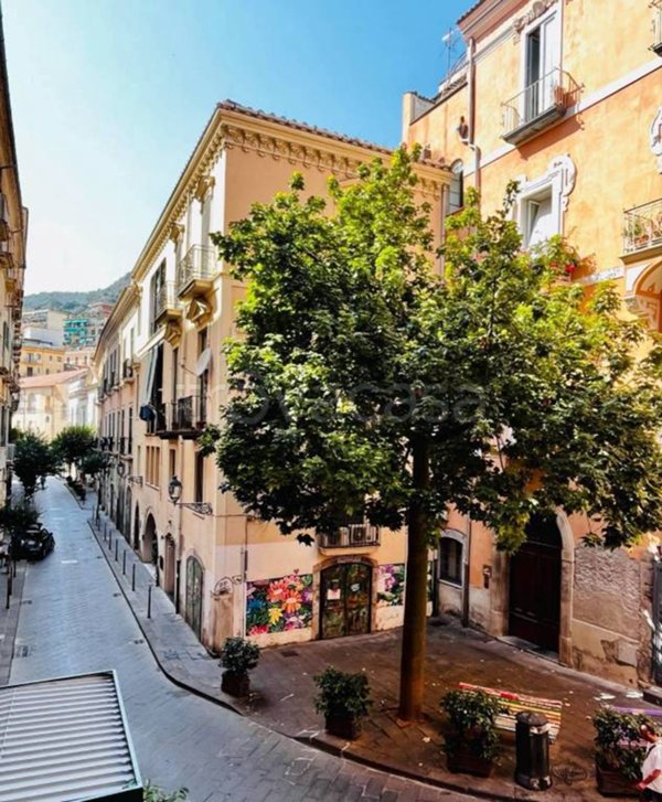 appartamento in vendita a Salerno in zona Centro Città
