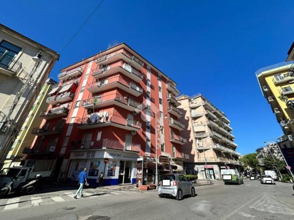 appartamento in vendita a Salerno in zona Pastena
